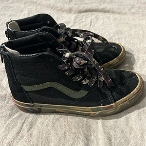 Kid Vans - camo high tops